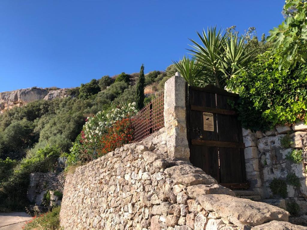 Vistalago Garden Doria Monteleone Rocca Doria Exterior photo